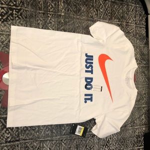 Nike t-shirt